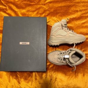 YEEZY DESERT BOOT